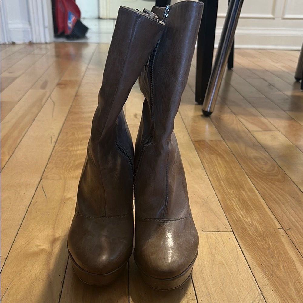 Alexandre Birman Brown Leather Heeled Boots